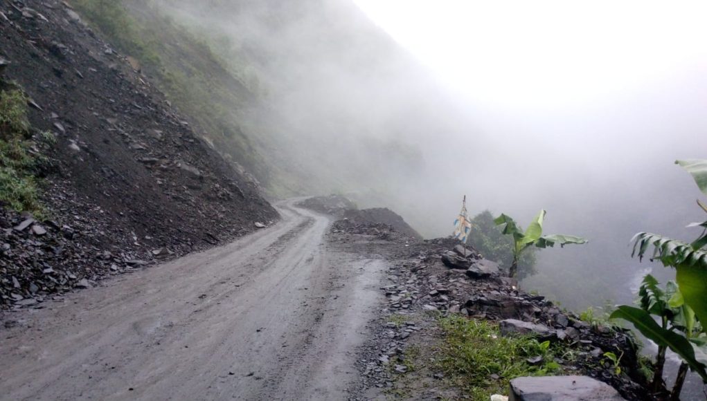 Federación de Trabajadores Campesinos de Yanacachi rechaza cierre total de la vía en obras del tramo Unduavi-Chulumani